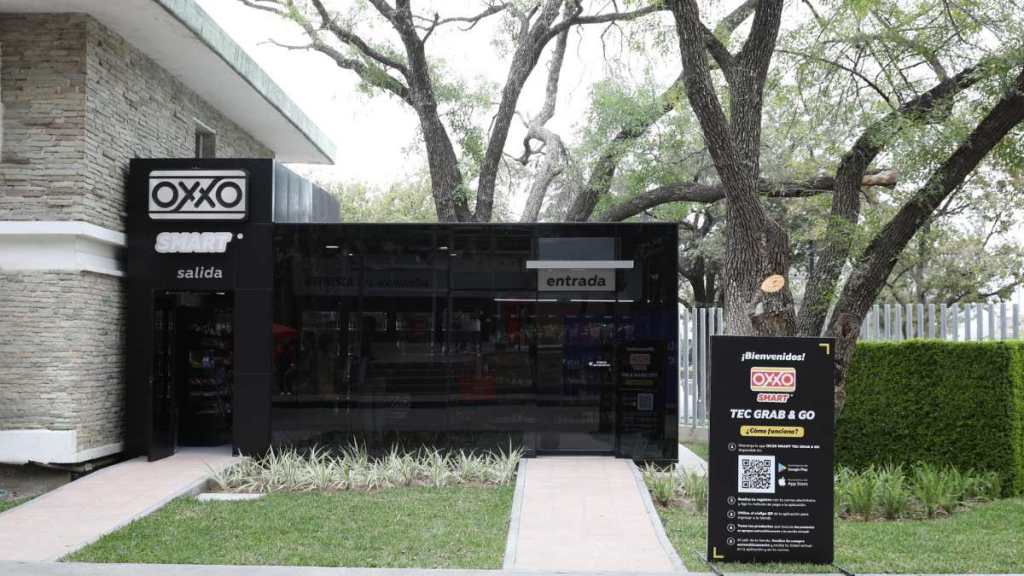 OXXO abre su primera tienda Grab & Go, en Monterrey, Nuevo León