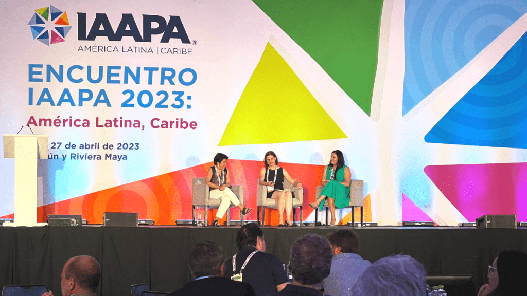 Imagenes-de-Stock-Ideas-de-Negocios | Ideas de Negocios TV Panel Inclusión y Accesibilidad en la Industria en el Encuentro IAAPA.