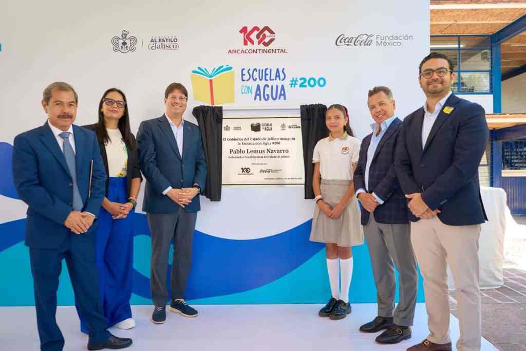 "Invertir es compromiso", Arca Continental y Fundación Coca-Cola México destinan 76 millones para seguridad hídricaArca Continental y Fundación Coca-Cola México destinan 76 millones para seguridad hídrica