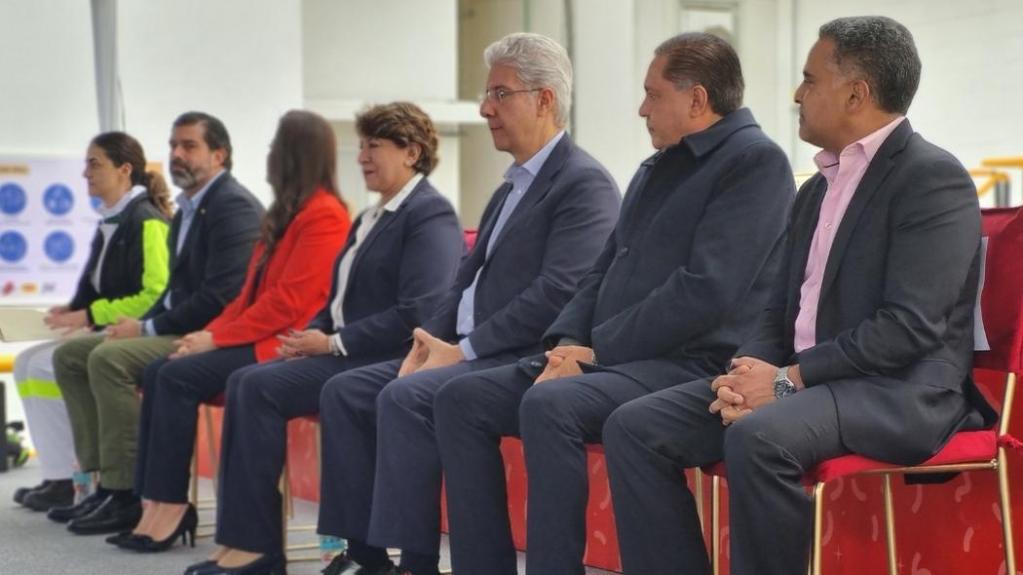Inauguración de la segunda línea de producción de Jugo Maggi en la planta de Nestlé en Toluca. | Ideas de Negocios TV Inauguración de la segunda línea de producción de Jugo Maggi en la planta de Nestlé en Toluca.
